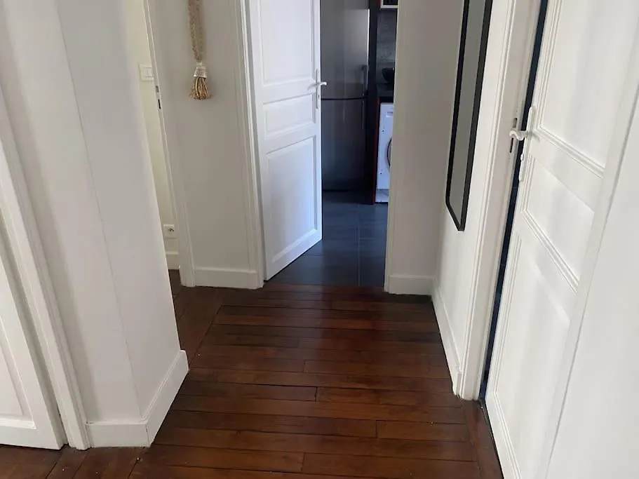 Exceptional Location Charme Parisien Apartment